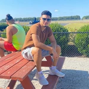 Meet your Posher, Renzo marcelo